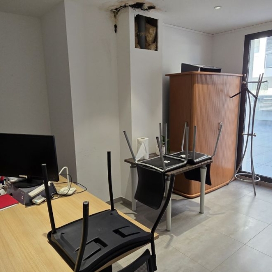 Local / Bureau AJACCIO (20090) 82.00m2 1 400 € 