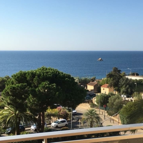2 Pièces AJACCIO (20000) 32.00m2 - 760 € 