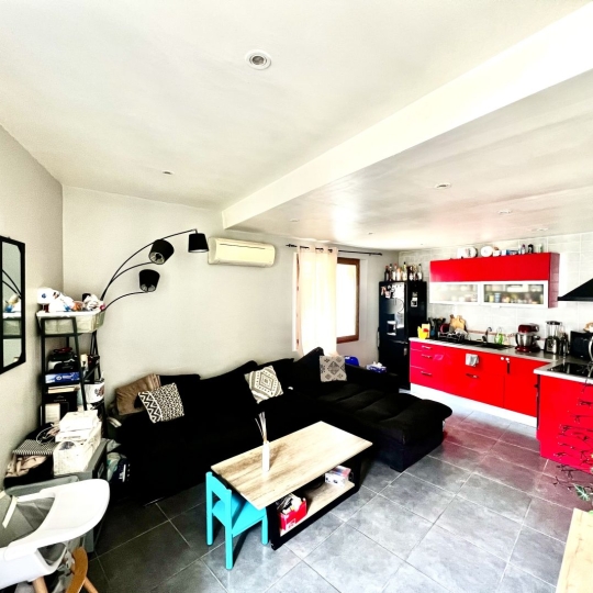 Réseau Immo-diffusion : Maison de village SAINT-GILLES (30800) 75.00m2  105 000 € 