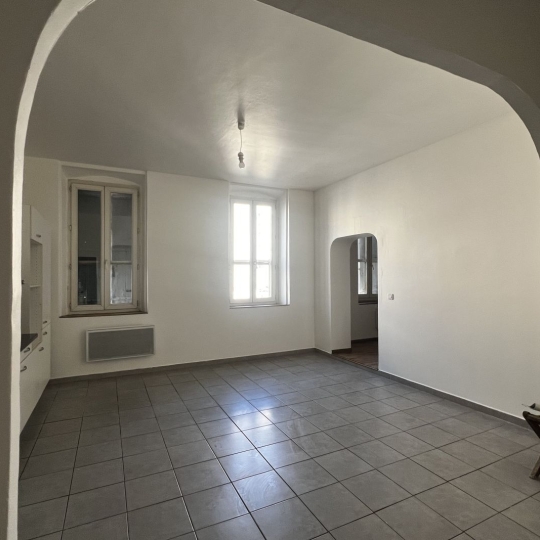 3 Pièces SAINT-GILLES (30800) 98.00m2  - 169 000 € 