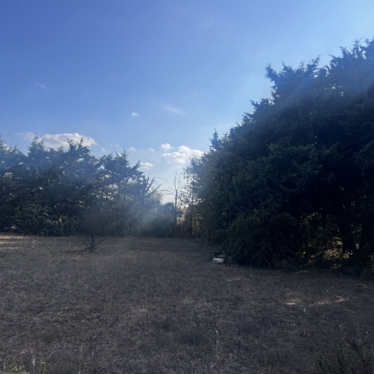 Terrain SAINT-GILLES (30800) 899.00m2 - 120 000 € 