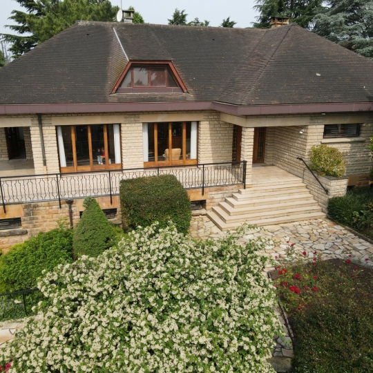 Maison / Villa CHAMPAGNE-AU-MONT-D'OR (69410) 285.00m2 900 000 € 