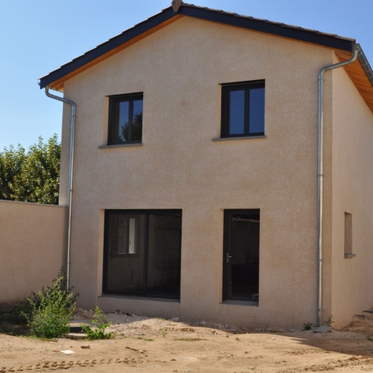 Maison / Villa BELLEVILLE-EN-BEAUJOLAIS (69220) 100.00m2 229 000 € 