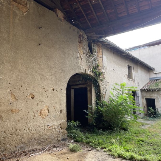 Autre SOLAIZE (69360) 200.00m2  - 210 000 € 