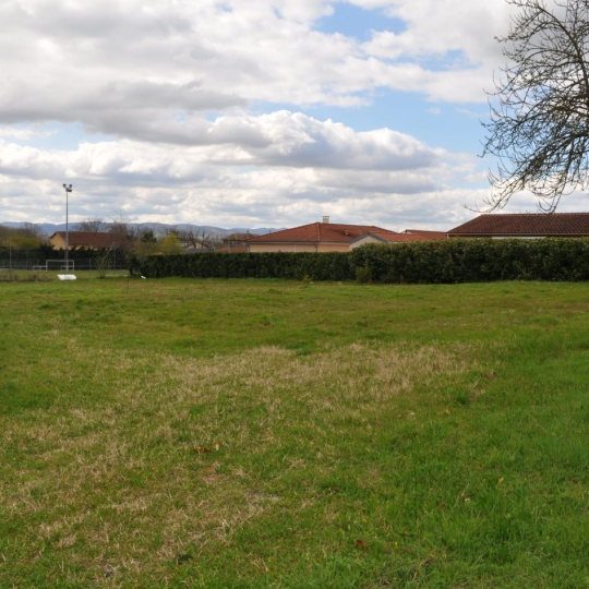 Terrain MONTMERLE-SUR-SAONE (01090) m2 200 000 € 