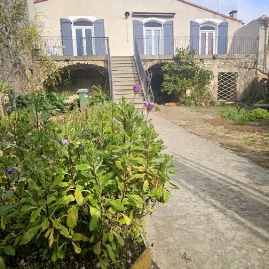 Réseau Immo-diffusion : Maison de village MONTPEYROUX (34150) 129.00m2  1 100 € 