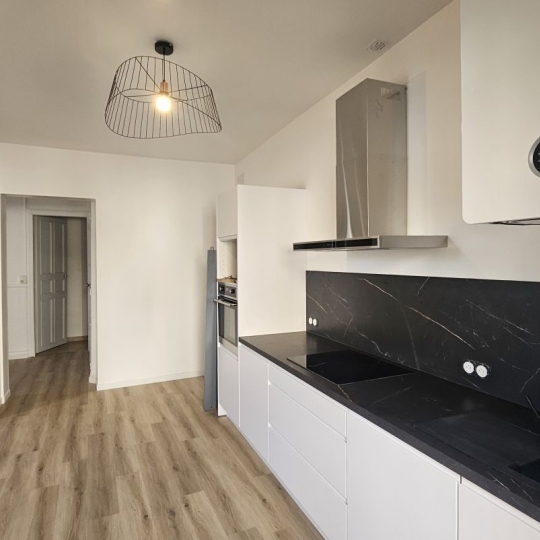 Réseau Immo-diffusion : Maison de village ASPIRAN (34800) 126.00m2  846 € 