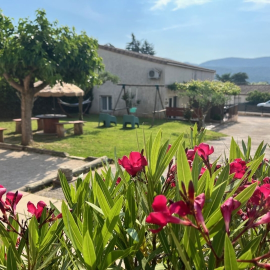 Domaines / Propriétés VALLON-PONT-D'ARC (07150) 719.00m2 1 040 000 € 