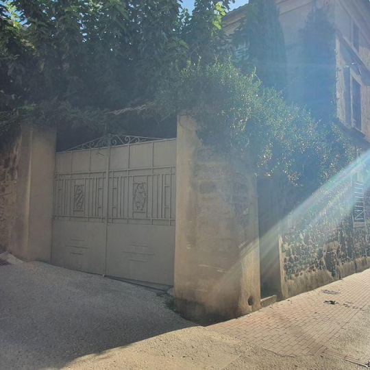 Maison de village SAINT-QUENTIN-LA-POTERIE (30700) 230.00m2  - 870 000 € 