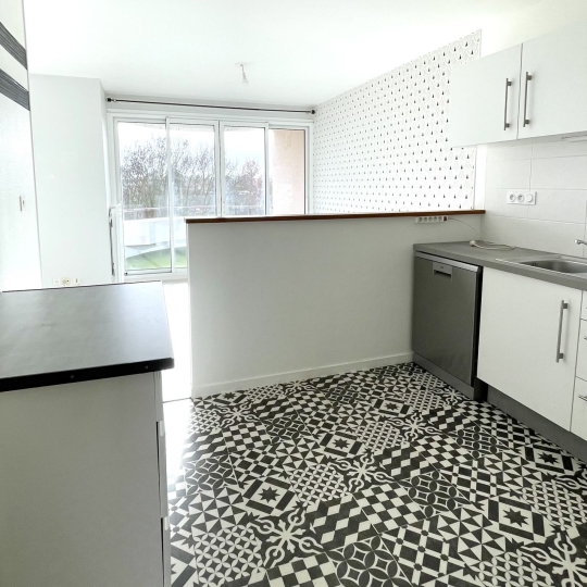 Réseau Immo-diffusion : 3 Pièces CHOLET (49300) 75.00m2  820 € 