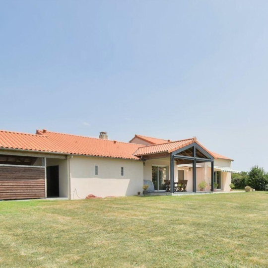 Maison / Villa CHOLET (49300) 157.00m2 332 800 € 