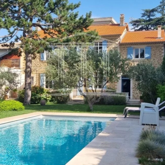 Réseau Immo-diffusion : Maison SORGUES (84700) 185.00m2  550 000 € 