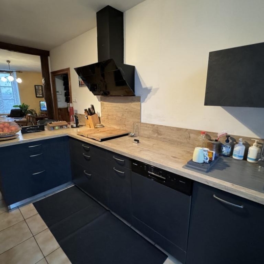 Maison de village VALLENAY (18190) 183.00m2  - 132 500 € 