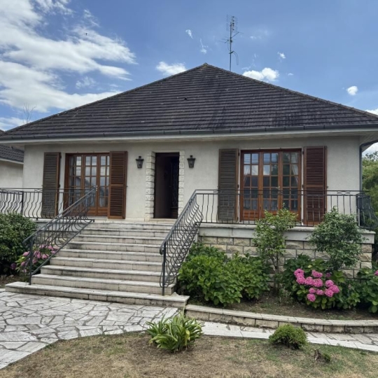 Maison SAINT-AMAND-MONTROND (18200) 158.00m2  - 233 200 € 