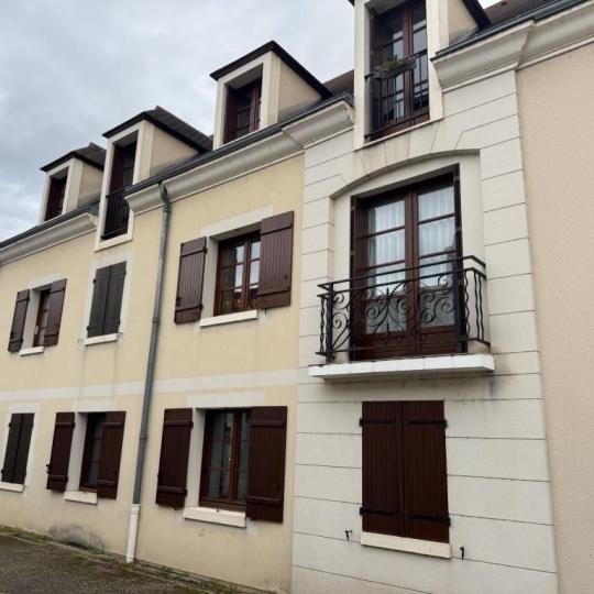 Appartement SAINT-AMAND-MONTROND (18200) 139.00m2 151 200 € 