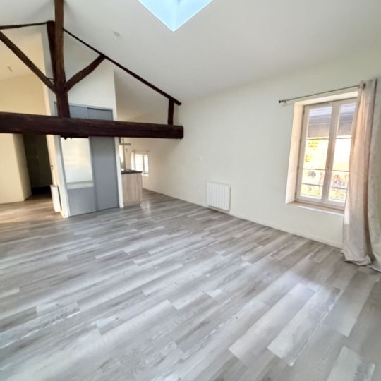 Réseau Immo-diffusion : 4 Pièces PONT-DE-VAUX (01190) 69.72m2  730 € 