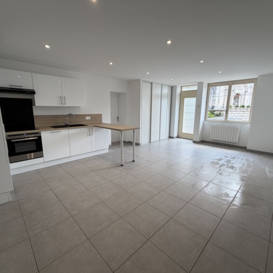 Appartement SAINT-PAUL-DE-VARAX (01240) 64.54m2 950 € 