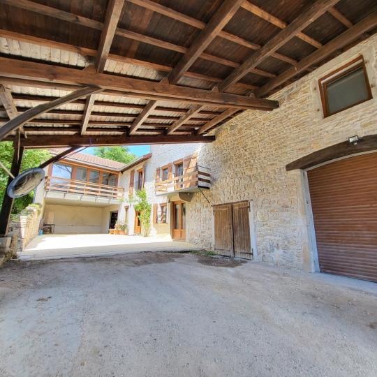 Maison LAGNIEU (01150) 333.00m2  - 356 000 € 