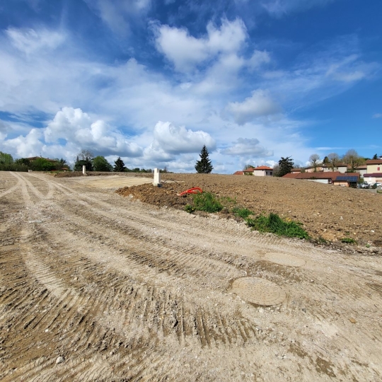 Réseau Immo-diffusion : Terrain CHALAMONT (01320) m2  91 800 € 