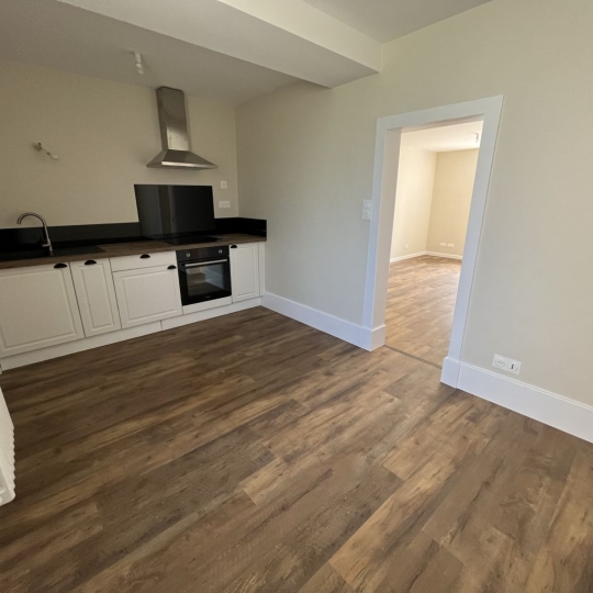 Immeuble BOURG-EN-BRESSE (01000) 407.00m2 950 000 € 