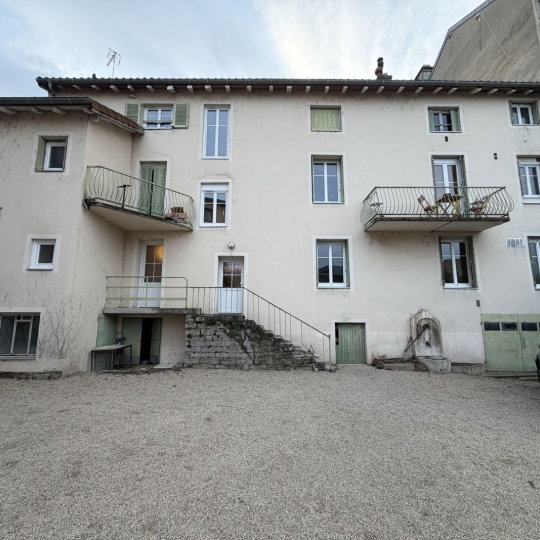 Immeuble BOURG-EN-BRESSE (01000) 407.00m2 950 000 € 