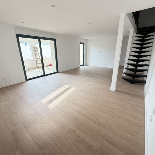 5 Pièces SAINT-PAUL-DE-VARAX (01240) 110.00m2 - 302 000 € 