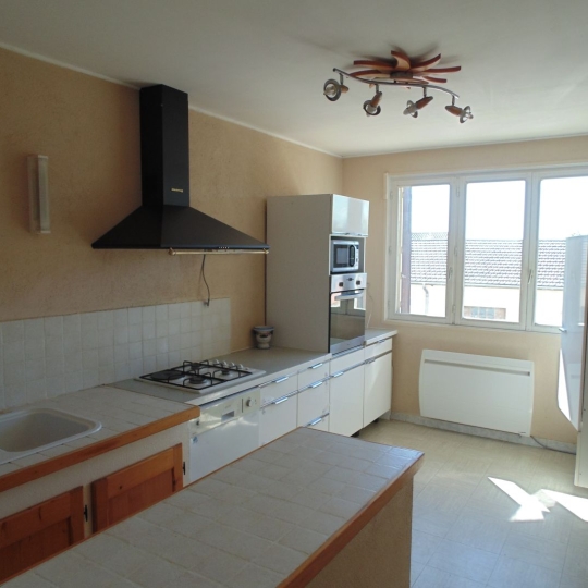 3 Pièces DOMPIERRE-SUR-VEYLE (01240) 84.00m2 - 120 000 € 
