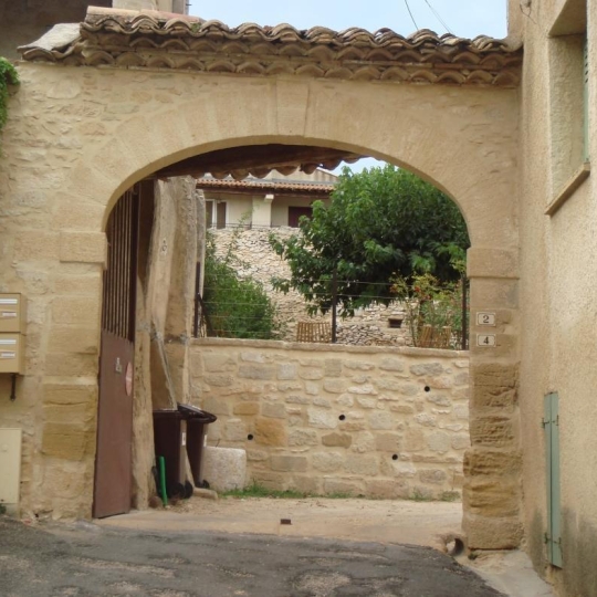 Maison SAINT-MAXIMIN (30700) 125.00m2 - 1 200 € 