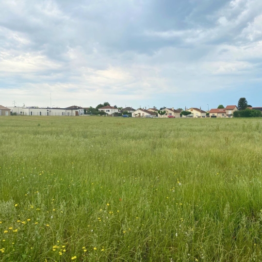 Terrain CHATUZANGE-LE-GOUBET (26300) m2 84 500 € 