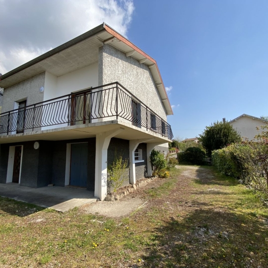 Maison / Villa CROLLES (38920) 118.40m2 1 550 € 