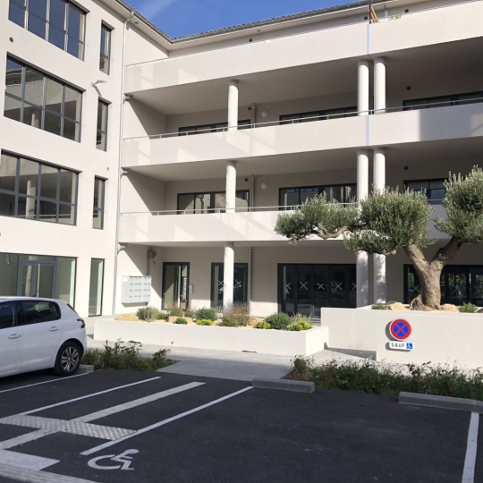 Local / Bureau AUBAGNE (13400) 182.00m2 2 795 € 