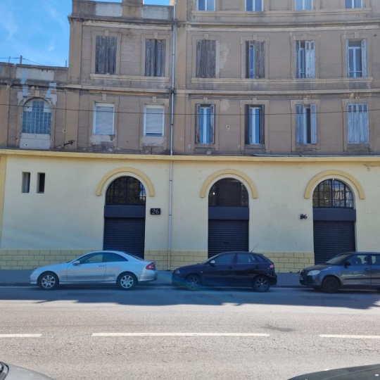 Local / Bureau MARSEILLE (13002) 400.00m2 5 000 € 