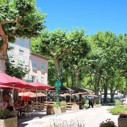 Immeuble VINON-SUR-VERDON (83560) 229.00m2 433 000 € 