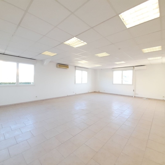 Local / Bureau GARDANNE (13120) 108.36m2 1 100 € 