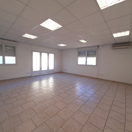 Local commercial GARDANNE (13120) 107.36m2 - 1 050 € 