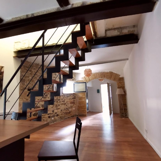 Maison / Villa GALLARGUES-LE-MONTUEUX (30660) 82.00m2 870 € 