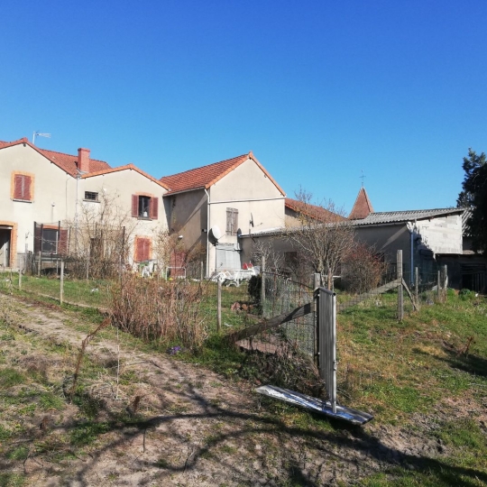 Maison SAIL-LES-BAINS (42310) 210.00m2  - 129 000 € 