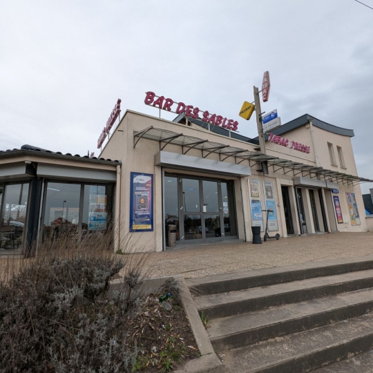 Commerces MABLY (42300) 240.00m2 525 000 € 