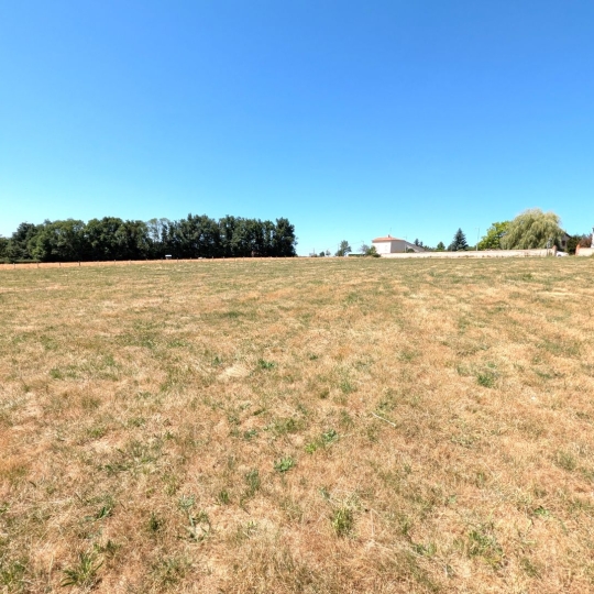 Réseau Immo-diffusion : Terrain PRADINES (42630) m2  70 000 € 