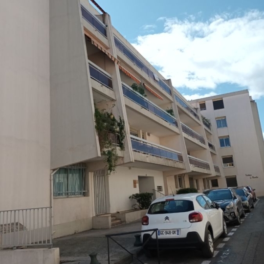 Réseau Immo-diffusion : Parking NIMES (30900) m2  40 € 