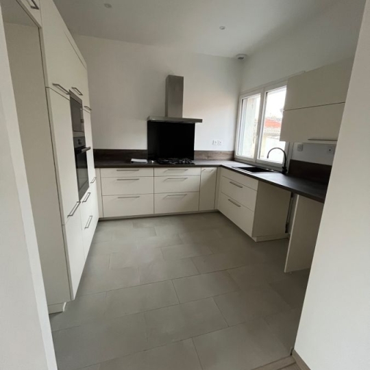 Réseau Immo-diffusion : 3 Pièces NIMES (30900) 71.04m2  1 096 € 