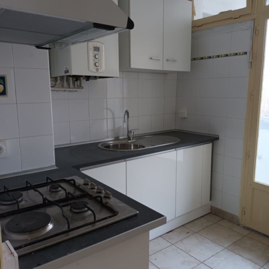 Réseau Immo-diffusion : 3 Pièces NIMES (30900) 63.83m2  651 € 