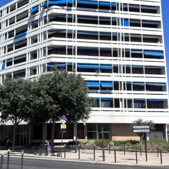 Réseau Immo-diffusion : 5 Pièces NIMES (30000) 100.00m2  1 200 € 
