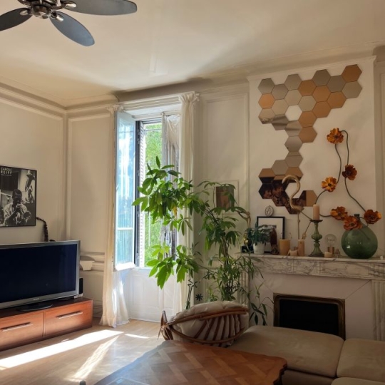 Réseau Immo-diffusion : 4 Pièces NIMES (30900) 120.00m2  930 € 