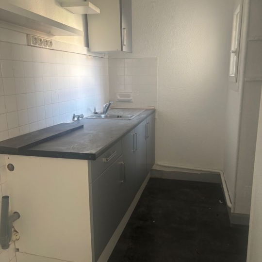 3 Pièces NIMES (30900) 50.00m2 - 570 € 