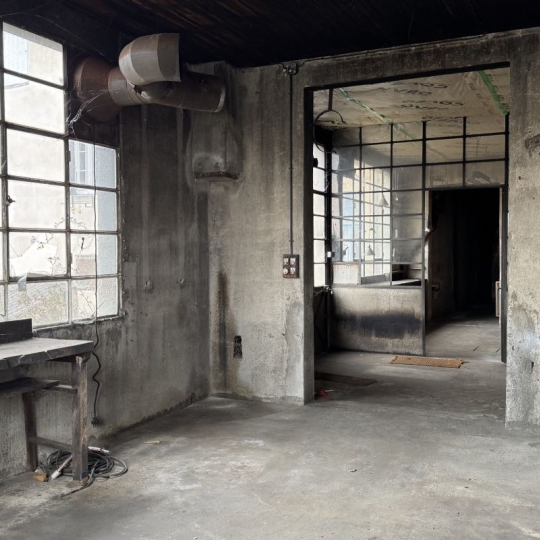 Autre THIERS (63300) 64.00m2 195 € 