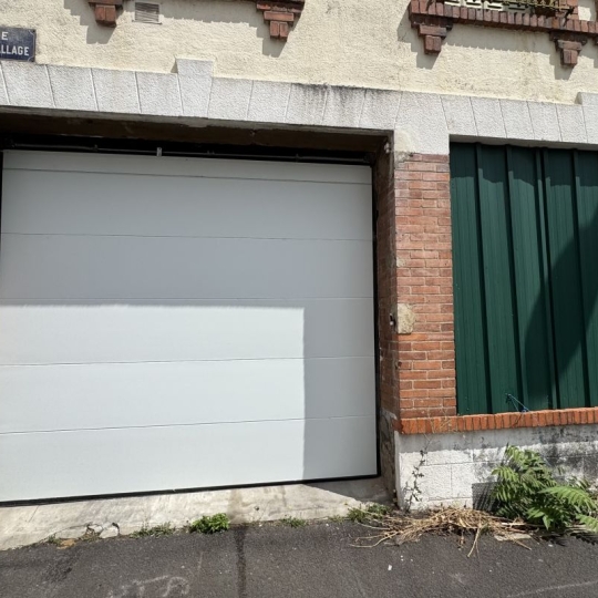 Local d'activité THIERS (63300) 80.00m2 - 365 € 