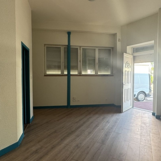 Studio VICHY (03200) 32.00m2 - 300 € 