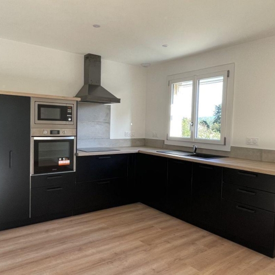 Maison / Villa ORLEAT (63190) 90.00m2 235 000 € 