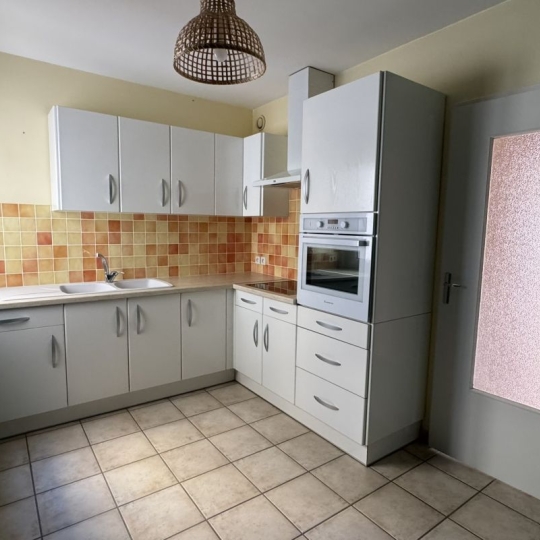 Réseau Immo-diffusion : 3 Pièces THIERS (63300) 68.00m2  80 000 € 